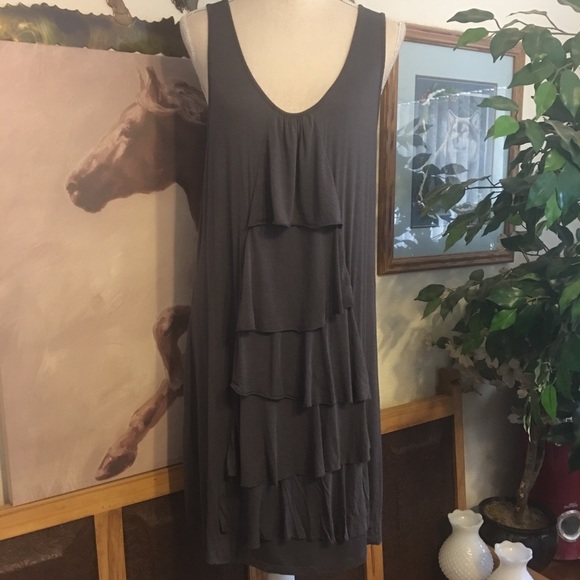 Genx dark gray tiered ruffle soft stretchy tunic - Picture 1 of 6